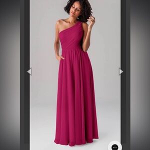 Elegant One-Shoulder Magenta Dress